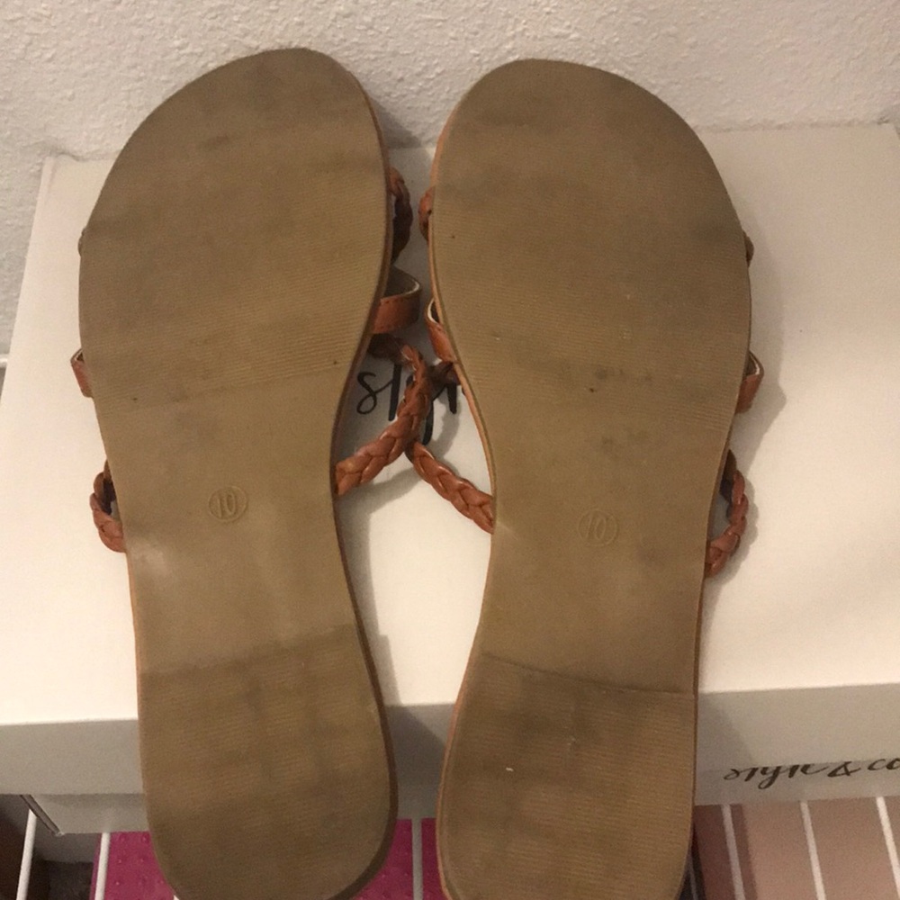 Sandals - Picture 2 of 2